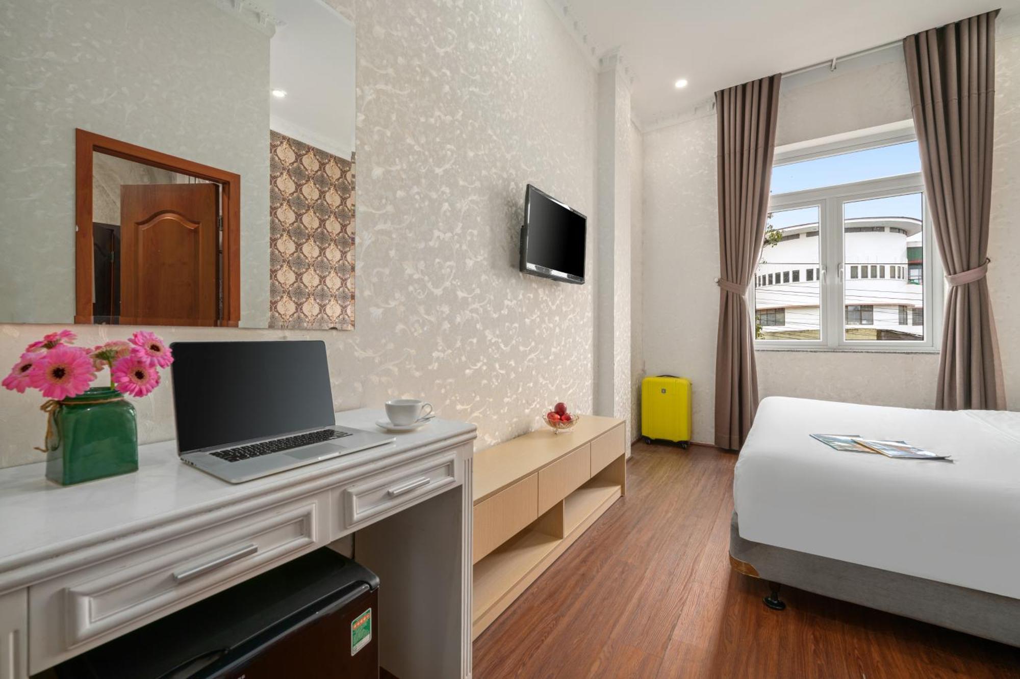Be U Hotel City View Da Lat Esterno foto